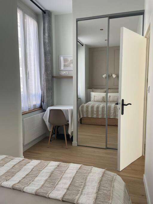 Joli Appartement Avec Parking - Proche Centre Ville Chartres Exterior photo
