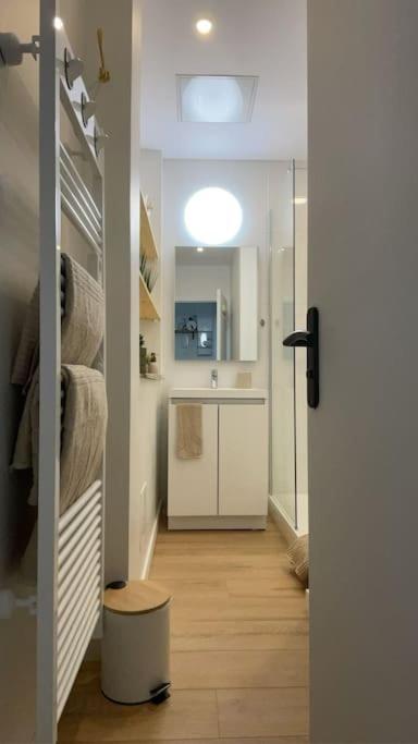 Joli Appartement Avec Parking - Proche Centre Ville Chartres Exterior photo
